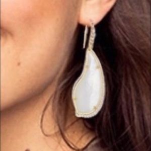 Kendra Scott Tinley drop ratings
